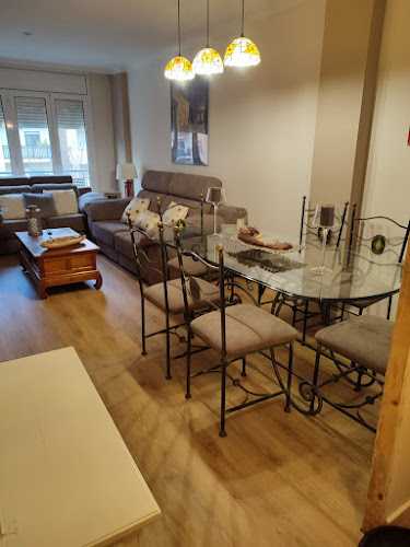 Fotografia tomada fuera de Más parquet 2000 - Carpintería en Santa Perpètua de Mogoda, Barcelona