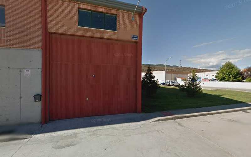 Fotografia tomada fuera de Carpintería Ebanistería los Valles S.C - Carpintería en Sabiñánigo, Huesca