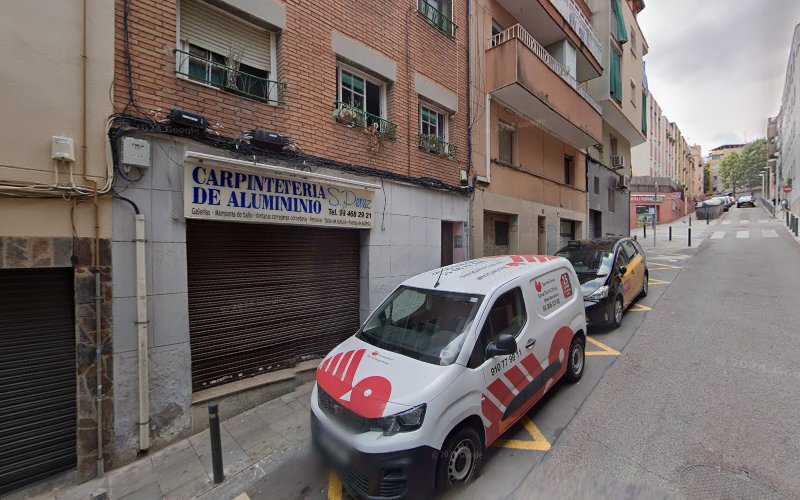 Fotografia tomada fuera de Sebastián Pérez Martín - Carpintería metálica y de aluminio en Santa Coloma de Gramenet, Barcelona