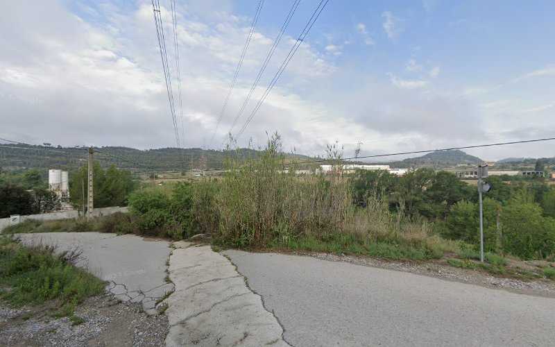 Fotografia tomada fuera de MADERAS Y ROCAS ORNAMENTALES - Empresa de mármoles en Sant Vicenç de Castellet, Barcelona