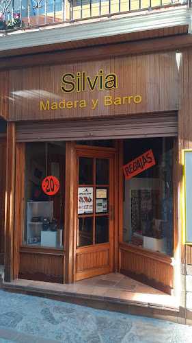 Fotografia tomada fuera de Silvia Madera y Barro - Tienda de regalos en Alcorisa, Teruel