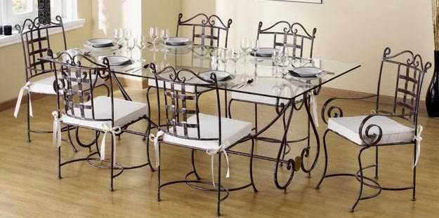 Fotografia tomada fuera de Arteforja JMC - Tienda de muebles en Villafranca de los Barros, Badajoz