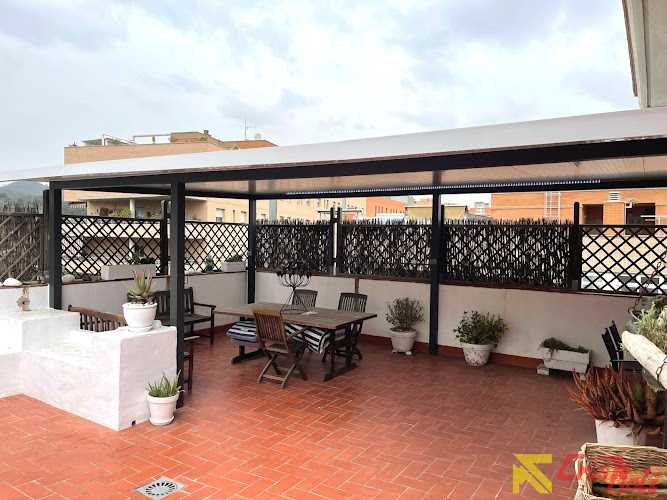 Fotografia tomada fuera de Cris-Molí, s.l. - Carpintería metálica y de aluminio en Viladecans, Barcelona