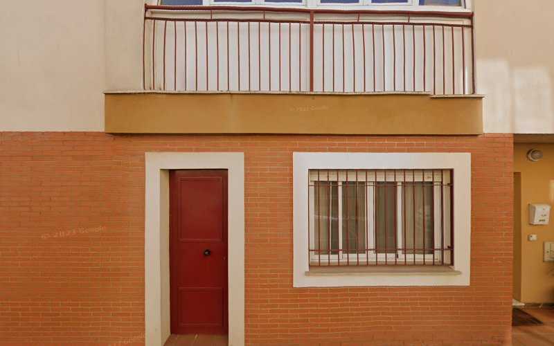 Fotografia tomada fuera de Aluminios Ortiz - Carpintería metálica y de aluminio en Badajoz, Badajoz