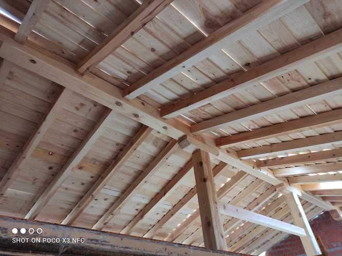 Fotografia tomada fuera de Hijos De Daniel Gomez S.A. - Establecimiento de venta de madera en La Losa, Segovia
