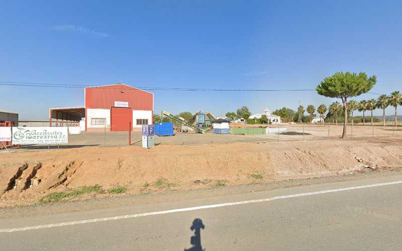 Fotografia tomada fuera de Carpintería Metálica Rafael Gómez Moruno - Carpintería en La Puebla de los Infantes, Sevilla