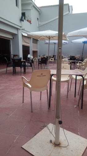 Fotografia tomada fuera de Bar El Hostal - bares en La Barraca d'Aigües Vives, Valencia