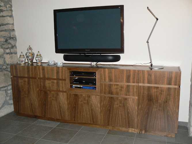 Fotografia tomada fuera de Serra Ebenistes SL - Ebanista en Vilanova de Bellpuig, Lérida