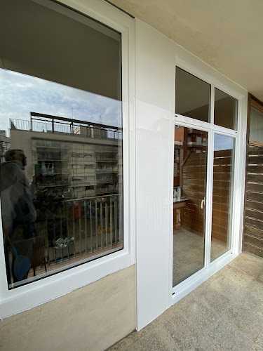 Fotografia tomada fuera de Decoración Jasa - Carpintería metálica y de aluminio en L'Hospitalet de Llobregat, Barcelona