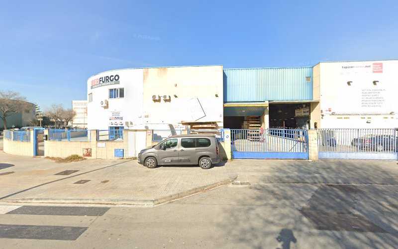 Fotografia tomada fuera de Parkestil Disseny S.L. - Carpintero en L'Hospitalet de Llobregat, Barcelona