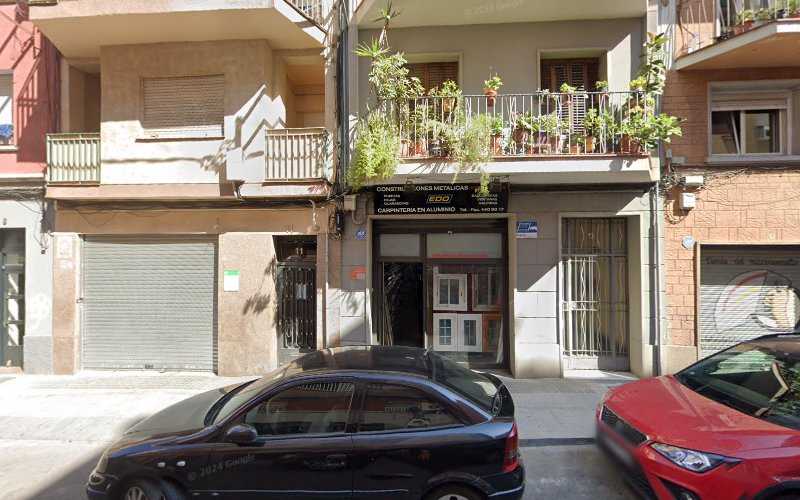 Fotografia tomada fuera de Construcciones Metálicas Edo S.L. - Carpintería metálica y de aluminio en L'Hospitalet de Llobregat, Barcelona