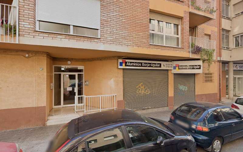 Fotografia tomada fuera de Aluminios Borja-Aguilar - Metal·listeria en Lleida, Lérida