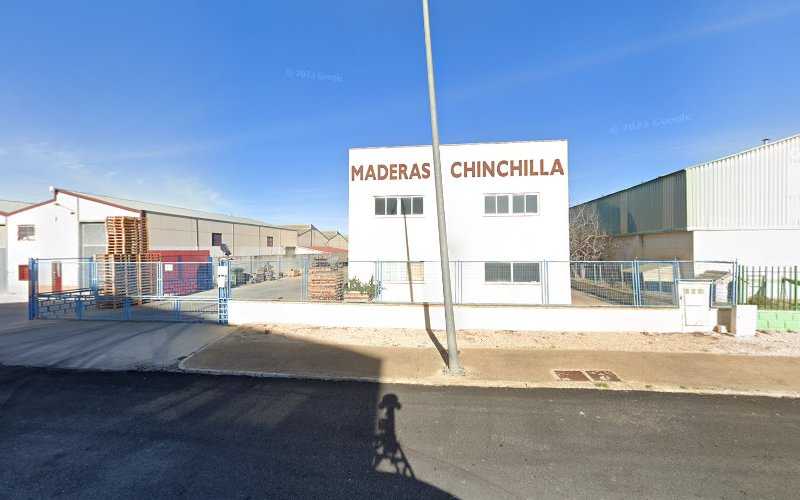 Fotografia tomada fuera de MADERAS CHINCHILLA - Empresa maderera en Chinchilla de Monte-Aragón, Albacete