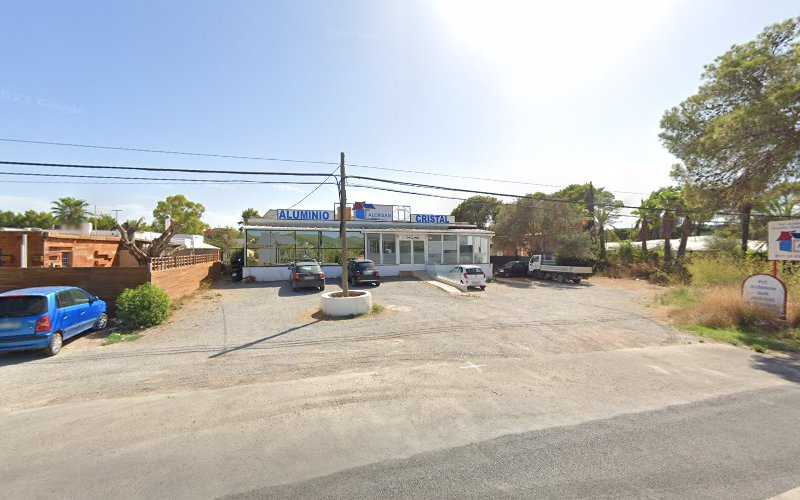 Fotografia tomada fuera de Alcrisan - Metal·listeria en Santa Eulària des Riu, Baleares