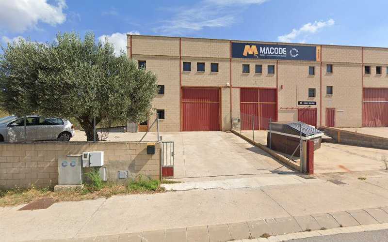 Fotografia tomada fuera de Fercuin Mobles de Cuina - Fábrica de muebles en Sant Feliu de Codines, Barcelona