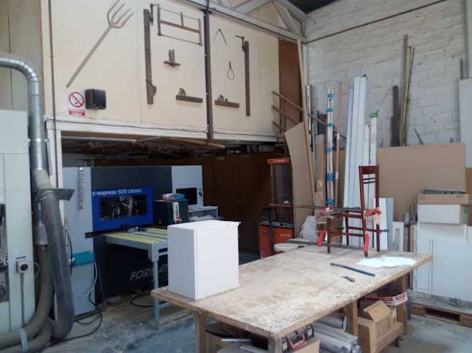 Fotografia tomada fuera de Disseny In Deco - Botiga de mobles en Sant Cugat del Vallès, Barcelona