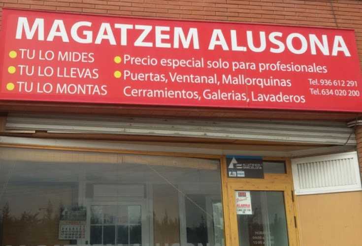 Fotografia tomada fuera de Alusona Carpintería de Aluminio - Carpintería metálica y de aluminio en Sant Boi de Llobregat, Barcelona