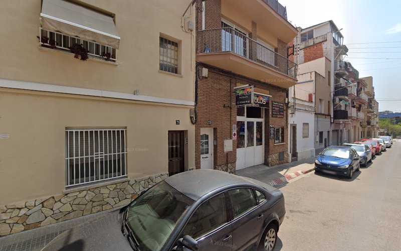 Fotografia tomada fuera de ROBLES DISSENY INTEGRAL S.C.P. - Carpintero en Sant Boi de Llobregat, Barcelona