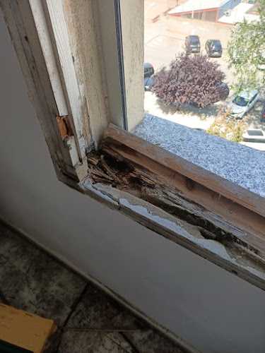 Fotografia tomada fuera de Alumarcar - Carpintería metálica y de aluminio en Sant Boi de Llobregat, Barcelona