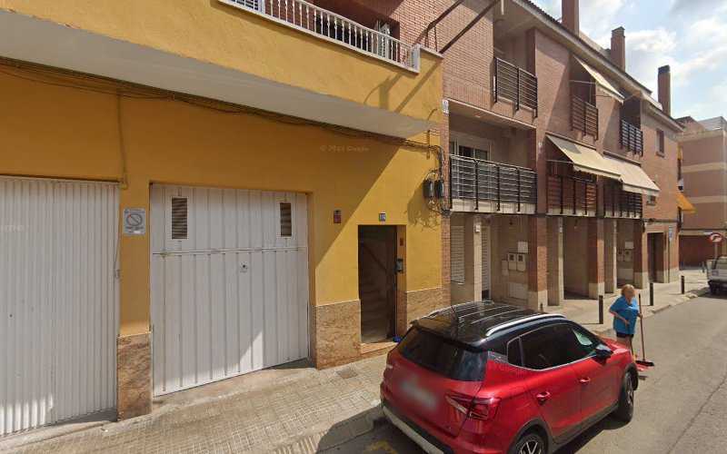 Fotografia tomada fuera de Juan Muñoz López - Carpintería metálica y de aluminio en Sant Boi de Llobregat, Barcelona