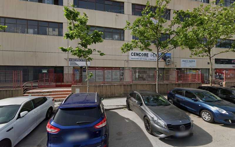 Fotografia tomada fuera de Pinturas Legarosa - Pintor en Madrid, Madrid