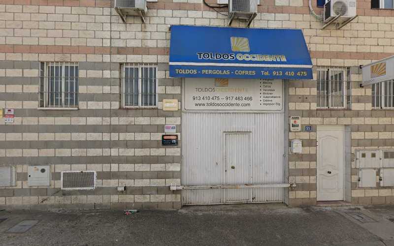 Fotografia tomada fuera de Zo - En Ventanas (Comercial Cerrajera) - Proveedor de ventanas PVC en Leganés, Madrid