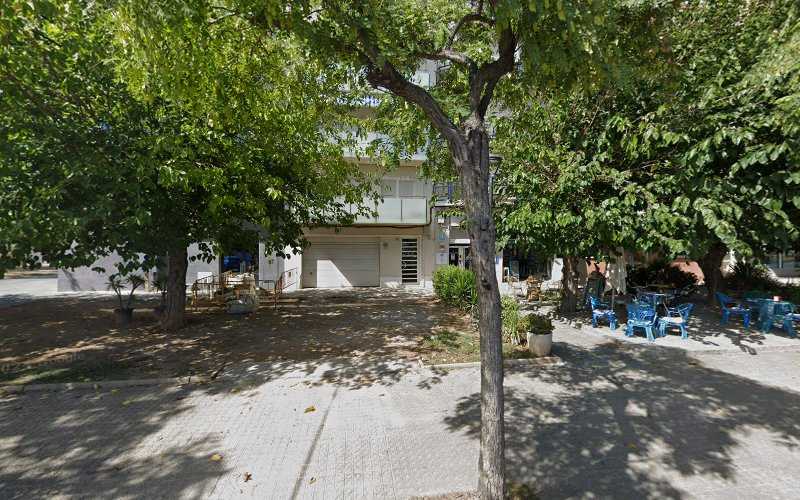 Fotografia tomada fuera de Aluminios Vilanova - Carpintería metálica y de aluminio en Vilanova i la Geltrú, Barcelona