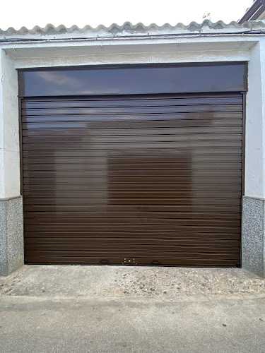 Fotografia tomada fuera de Puertas Automáticas Rafael Bellido - Proveedor de puertas en Valencia del Ventoso, Badajoz