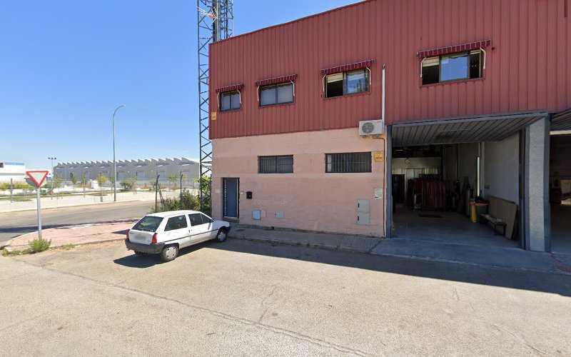 Fotografia tomada fuera de FUNSARTE METALISTA SL - Carpintería metálica y de aluminio en Torres de la Alameda, Madrid