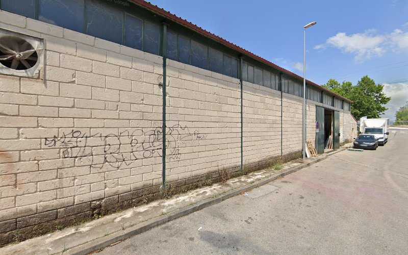Fotografia tomada fuera de Daisan Carpintería Ebanistería - Tienda de armarios en Navalcarnero, Madrid