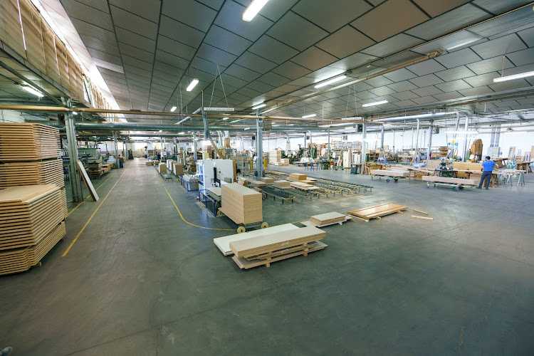 Fotografia tomada fuera de Guillén Industrias de la Madera - Carpintería en Villacañas, Toledo