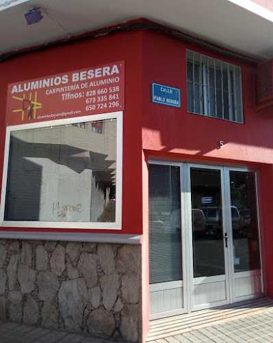 Fotografia tomada fuera de ALUMINIOS BESERA - Carpintería metálica y de aluminio en Vecindario, Las Palmas