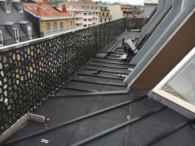 Fotografia tomada fuera de Akaimo carpinteria - Carpintería en Donostia-San Sebastian, Guipúzcoa