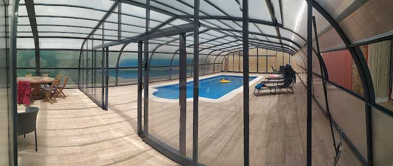 Fotografia tomada fuera de Aluminios de Castilla y León - Carpintería metálica y de aluminio en Valladolid, Valladolid