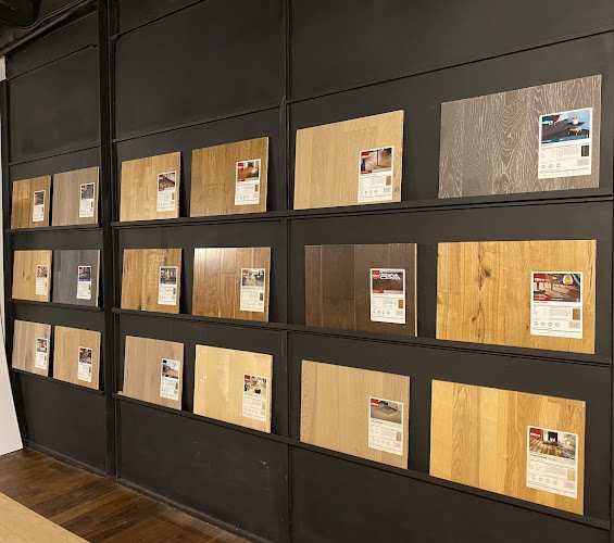 Fotografia tomada fuera de Peninsular de Tarimas y Parquets - Servicio de instalación de suelos de madera en Valdepeñas, Ciudad Real