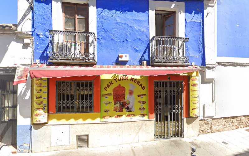 Fotografia tomada fuera de Hermanos Galán C.B - Carpintería metálica y de aluminio en Valdepeñas, Ciudad Real