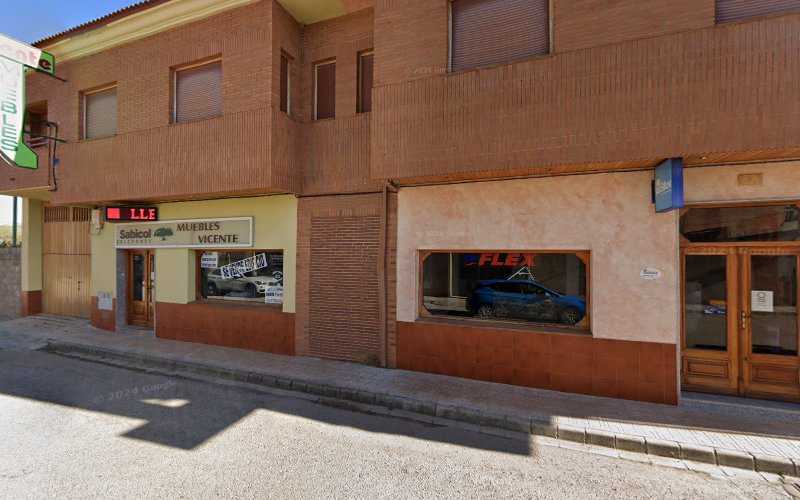 Fotografia tomada fuera de Muebles vicente - Tienda de muebles en Valdeganga, Albacete
