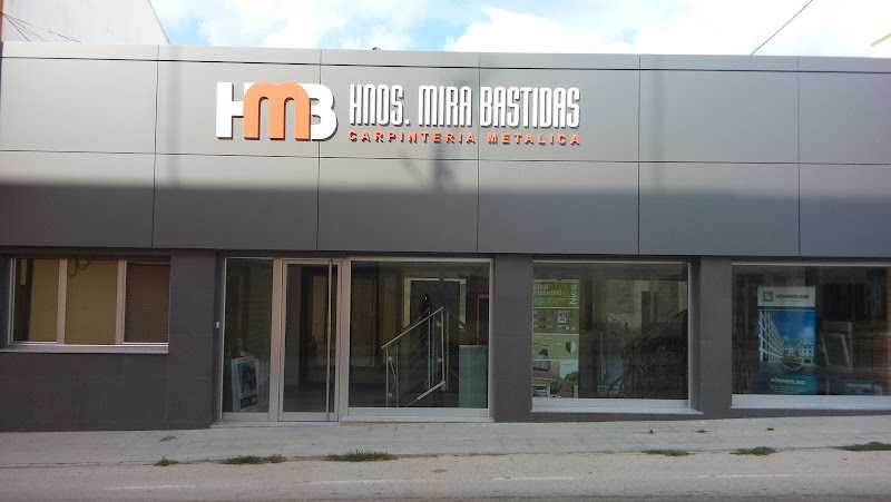 Fotografia tomada fuera de Hermanos Mira Bastidas C.B. - Carpintería metálica y de aluminio en Requena, Valencia