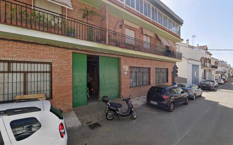 Fotografia tomada fuera de Carpintería Morales - Carpintería en Carratraca, Málaga