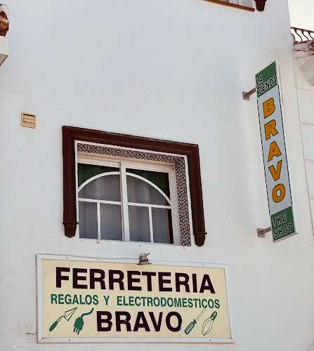 Fotografia tomada fuera de Ferretería Bravo - Ferretería en Ardales, Málaga