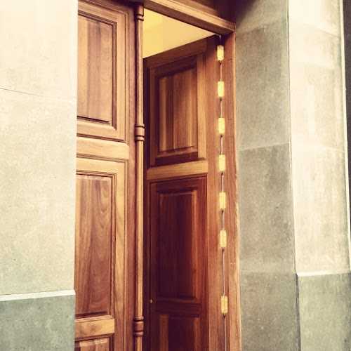 Fotografia tomada fuera de Madecasa - Carpintería en Málaga, Málaga