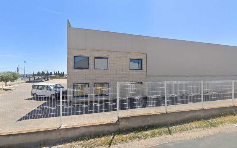 Fotografia tomada fuera de C R Aluminios Y Puertas - Metal·listeria en Amposta, Tarragona