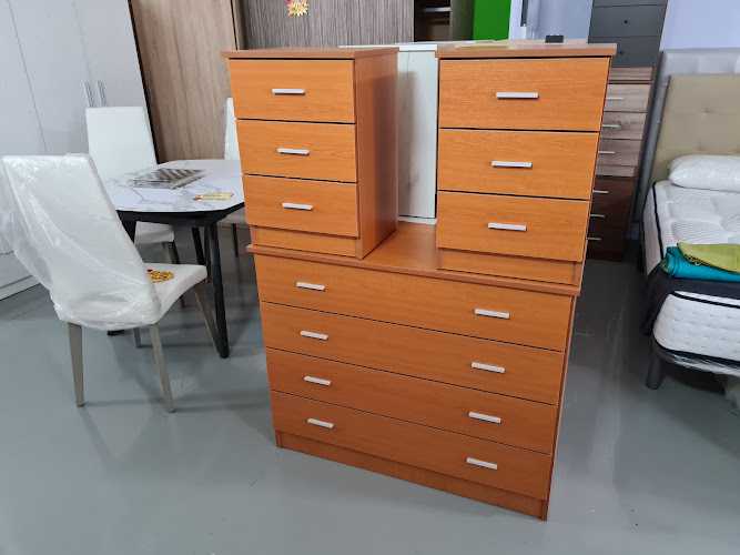 Fotografia tomada fuera de Muebles Amposta El Racó De Dudu - Botiga d'articles per a la llar en Amposta, Tarragona