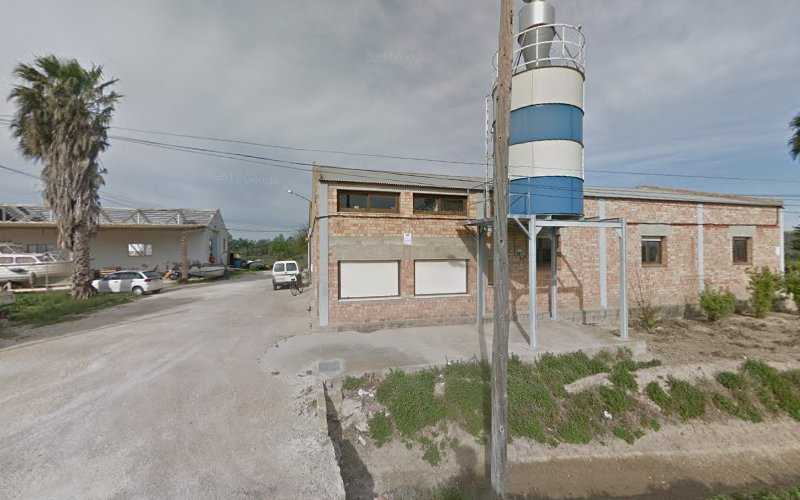 Fotografia tomada fuera de Fusteria i Ebenisteria Alvaro / Carpintería y Ebanistería Álvaro - Carpintería en Deltebre, Tarragona