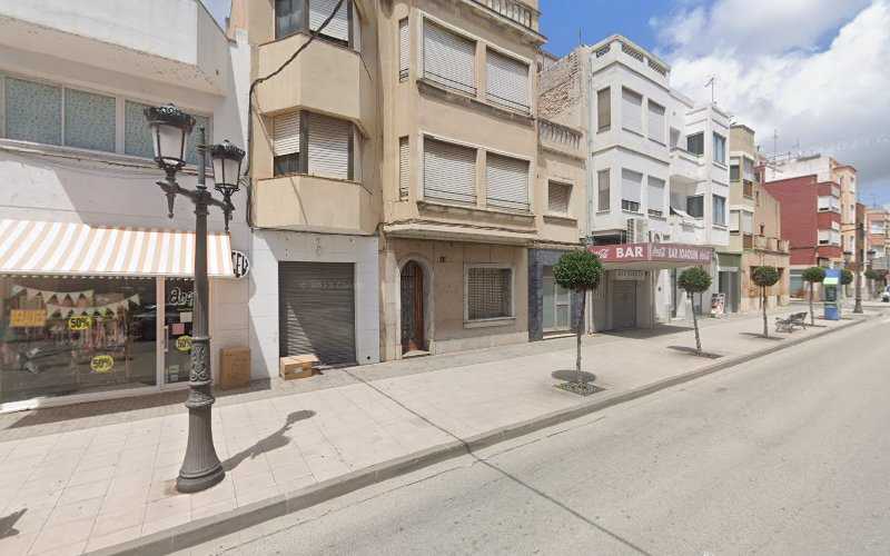 Fotografia tomada fuera de Fusters - Tienda de armarios en Amposta, Tarragona