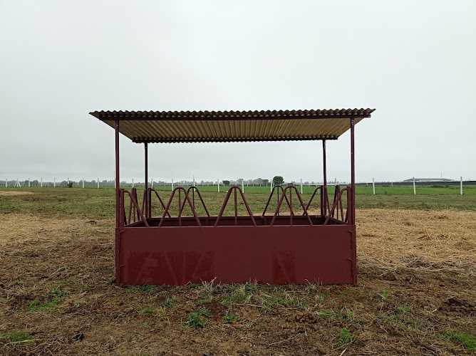 Fotografia tomada fuera de Carpinteria Metalica El Nika - Carpintería metálica y de aluminio en Almonte, Huelva