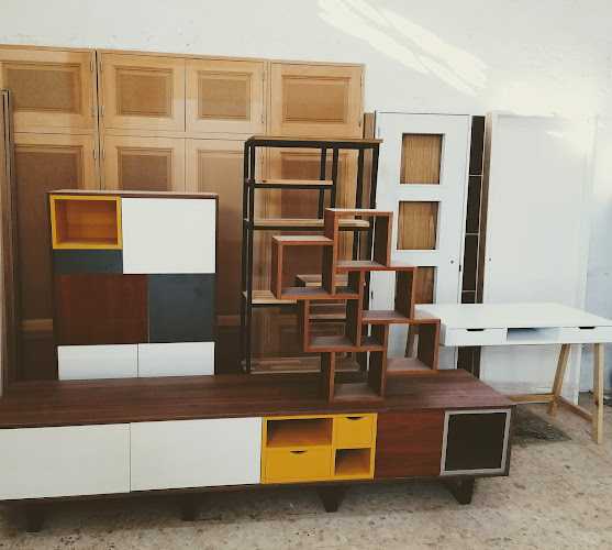 Fotografia tomada fuera de Carpintería Madera y Proyectos - Carpintería en Málaga, Málaga