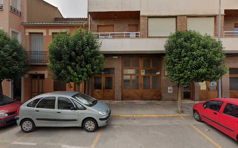 Fotografia tomada fuera de CARPINTERIA GIL ALMANSA S.L. - Carpintero en Almansa, Albacete