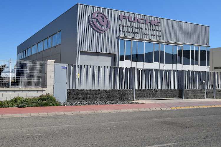 Fotografia tomada fuera de CARPINTERÍA METÁLICA PUCHE - Carpintería metálica y de aluminio en Almansa, Albacete