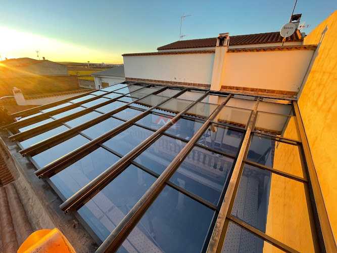 Fotografia tomada fuera de Metálicas Maldonado - Servicio de grúa en Almagro, Ciudad Real